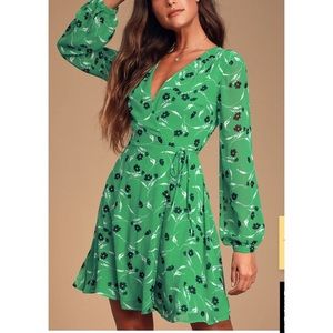 GREEN FLORAL PRINT LONG SLEEVE WRAP DRESS